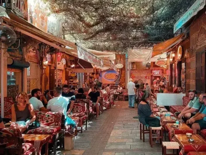 İzmir Kızlarağası Hanı