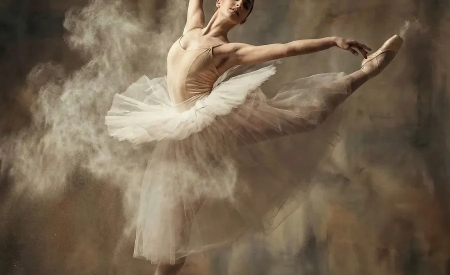 Bir balerinin dinamik hareketini sanatsal bir vizyonla birleştiren bu görsel, fotoğrafın ötesine geçen bir düzenleme çalışmasıdır. Hareketin yarattığı toz bulutu, tütünün dokusu, ışık ve renklerin kullanımıyla adeta bir tablo gibi işlenmiştir. Bu, yaratıcı retouch tekniklerinin bir fotoğrafı nasıl benzersiz bir sanat eseri haline getirebileceğinin kanıtıdır.