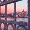 Galata Kulesi ve günün kaybında Boğaz manzarası _by fotoloji