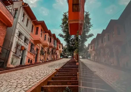balat-sokaklari İstanbul Balat'ta rengarenk tarihi evlerin bulunduğu Arnavut kaldırımlı sokak. _by fotoloji
