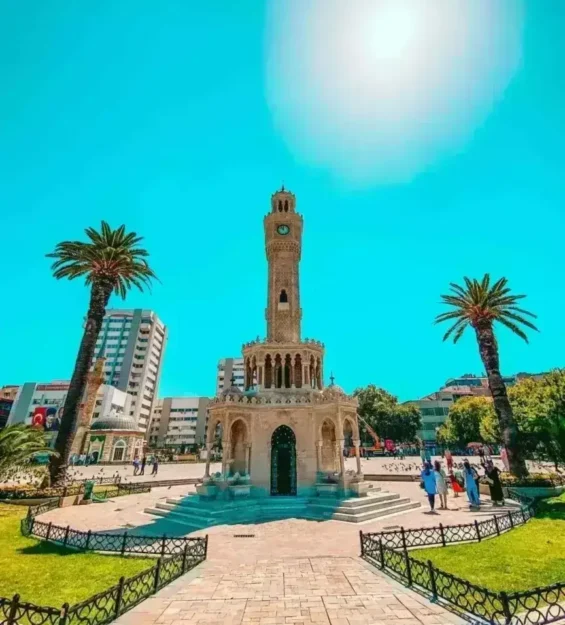 Izmirin Kalbinde Bir Yolculuk