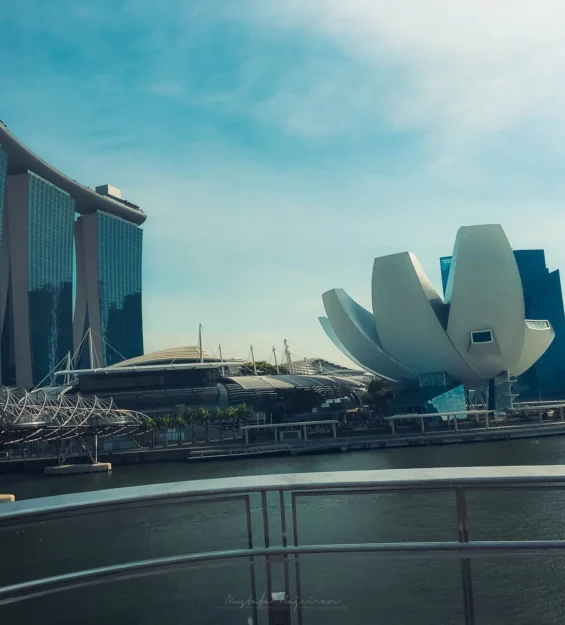 Singapur mimarisi: Su kenarındaki ikonik yapı ve modern gökdelenler _by fotoloji