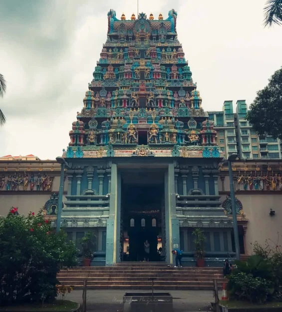 Sri Mariamman Tapınağı, Singapur mimarisinin ve Singapur kültürünün canlı bir örneği. _by fotoloji