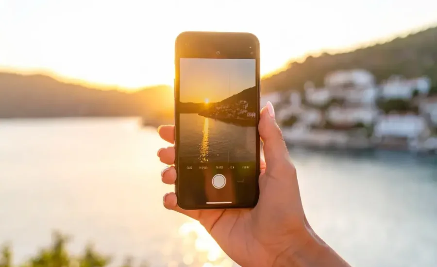 Firefly_Akilli-telefonla-fotograf-ceken-bir-kisinin-fotografi-947236