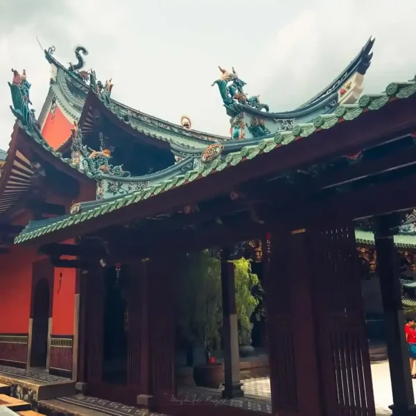 Singapur tapınağı mimarisi