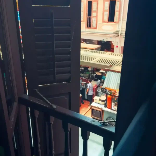 Singapur'da dar sokak manzarası